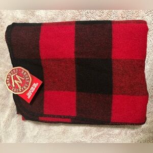 ✨Vintage✨ 1994 MARLBORO WOOL BLANKET ! Brand new with tags ! Large